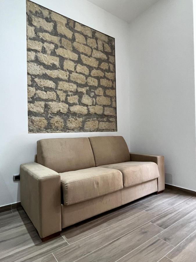 Alfondaco14 Apartment Napoli Bagian luar foto