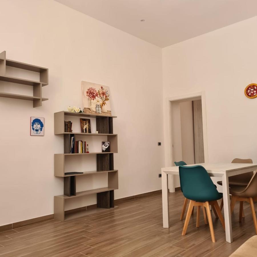 Alfondaco14 Apartment Napoli Bagian luar foto