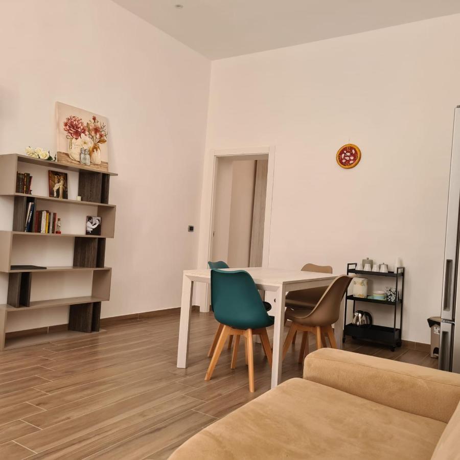 Alfondaco14 Apartment Napoli Bagian luar foto