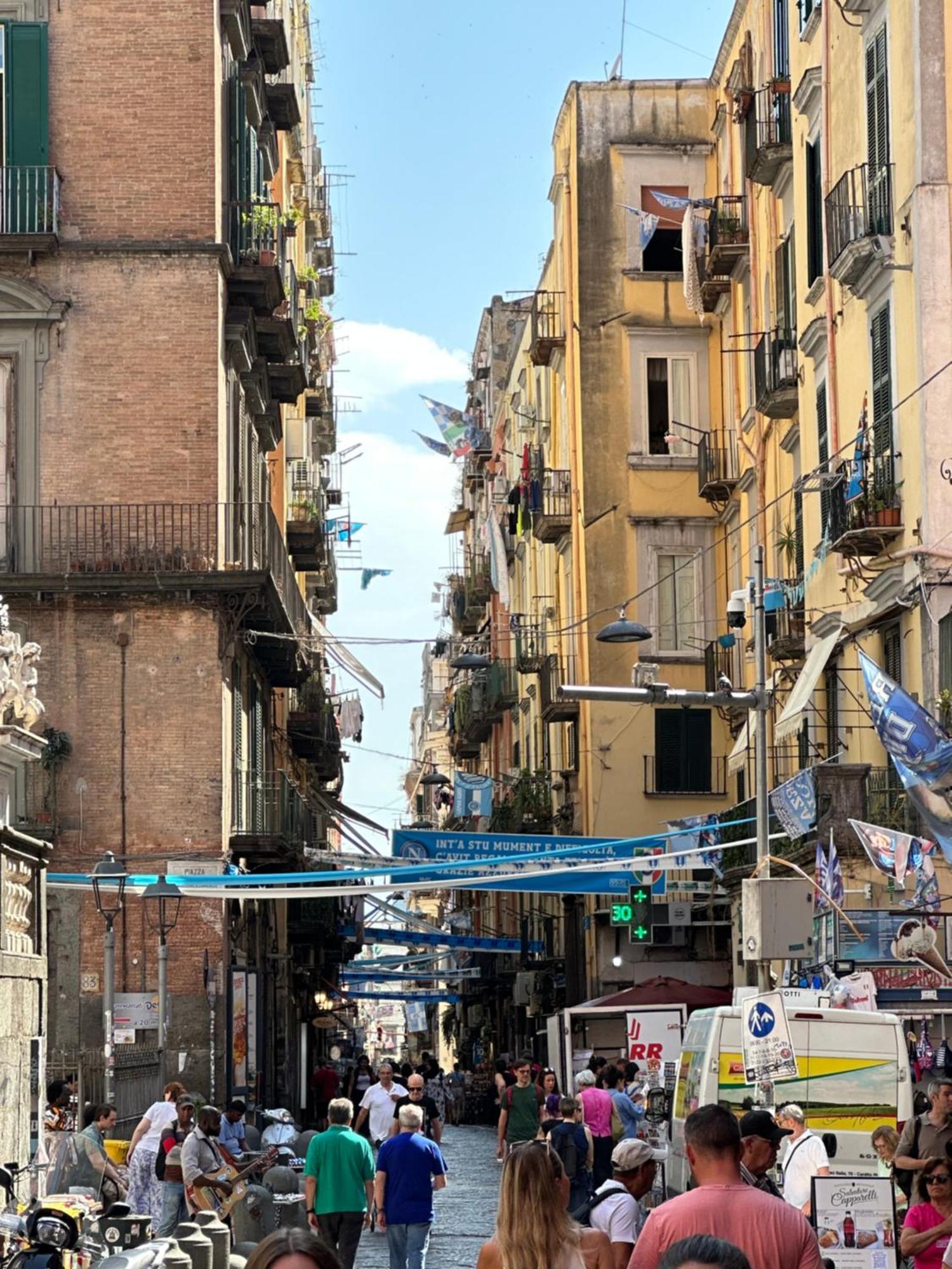 Alfondaco14 Apartment Napoli Bagian luar foto
